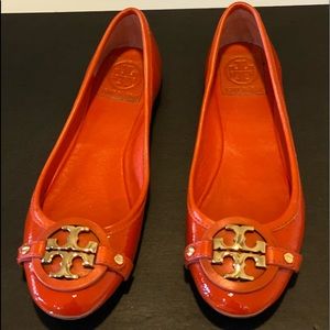 Tory Burch leather flat shoes